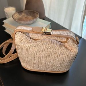 NEW Beachy Crossbody Handbag